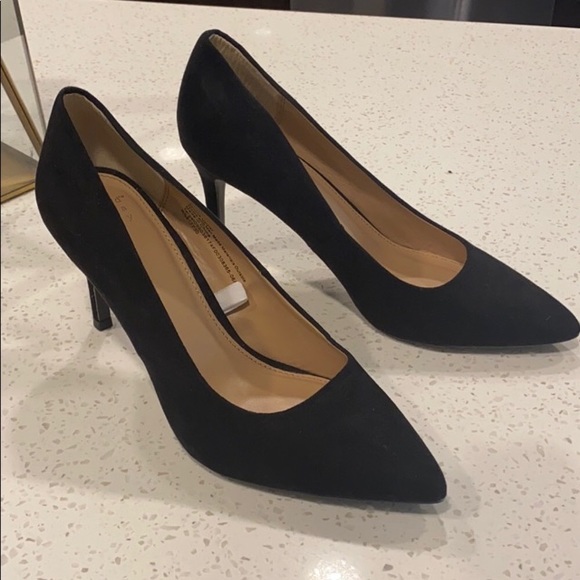 A New Day Pointed Toe Faux Suede Heels Sz 7 - Picture 2 of 6